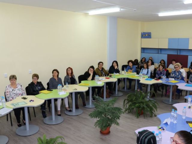 „Различният час по литература“. Споделен преподавателски опит [11.11.2022]