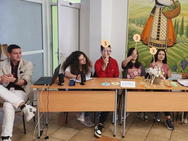 На 29.03.2024 г. ПГХТ „Акад. Неделчо Неделчев“ чества своя празник! [31.03.2024]