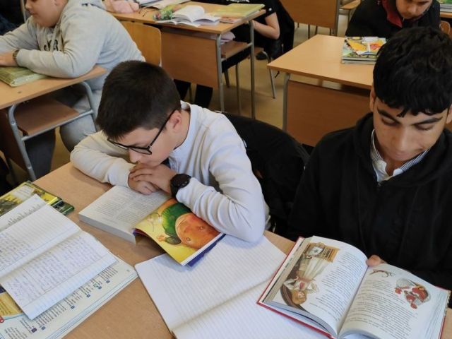 ПГХТ „Акад. Неделчо Неделчев“ - град Сливен се включва в инициативата ДЕН НА ЧЕТЕНЕТО на 15 ноември 2024 г. [18.11.2024]