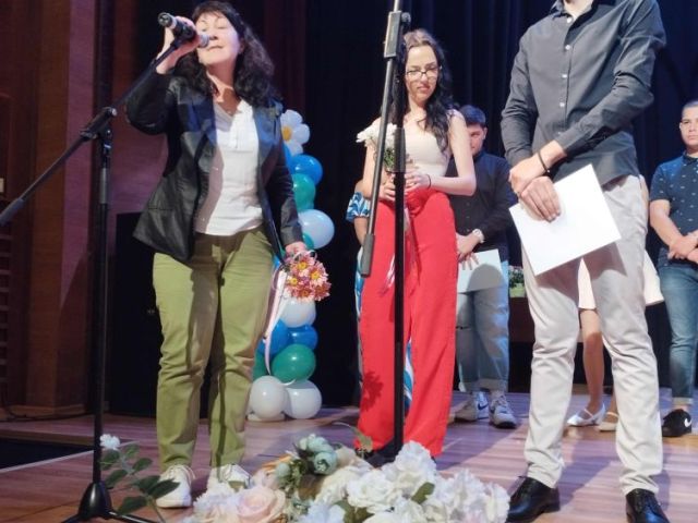 Поздравления на нашите завършващи дванадесетокласници! [24.05.2025]